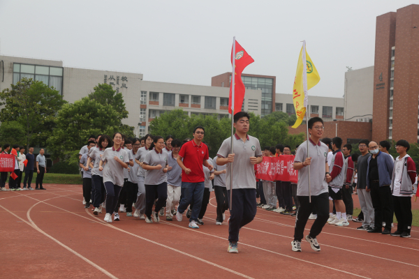 6f1aad40d48a4762b477a2af18c2d753.jpg