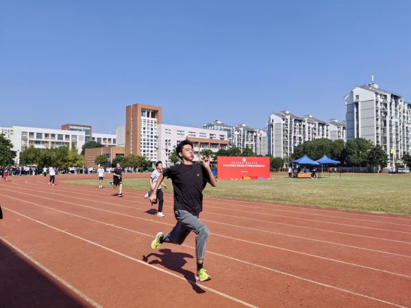 eda5051a0f4b437385615781e26eace5.jpg