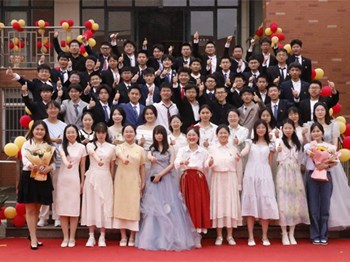 大南印记|后来,我们都成了故事里的人——2025届高三(3)班